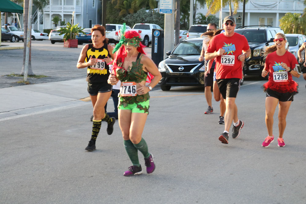 Heroes and Villains 5K 2018 photo - Duval Street, Key West